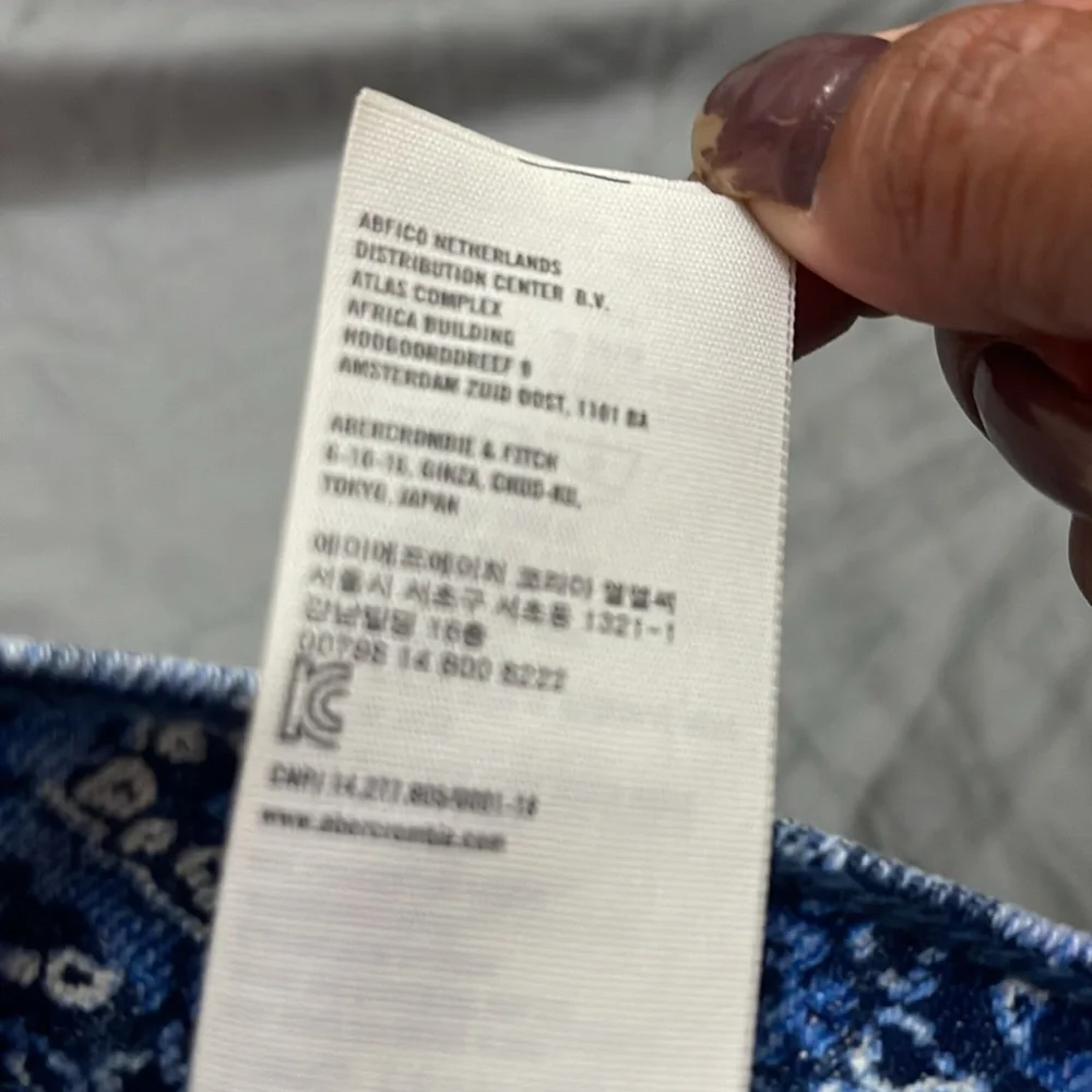 Abercrombie & Fitch Jean Short Shorts Size 26